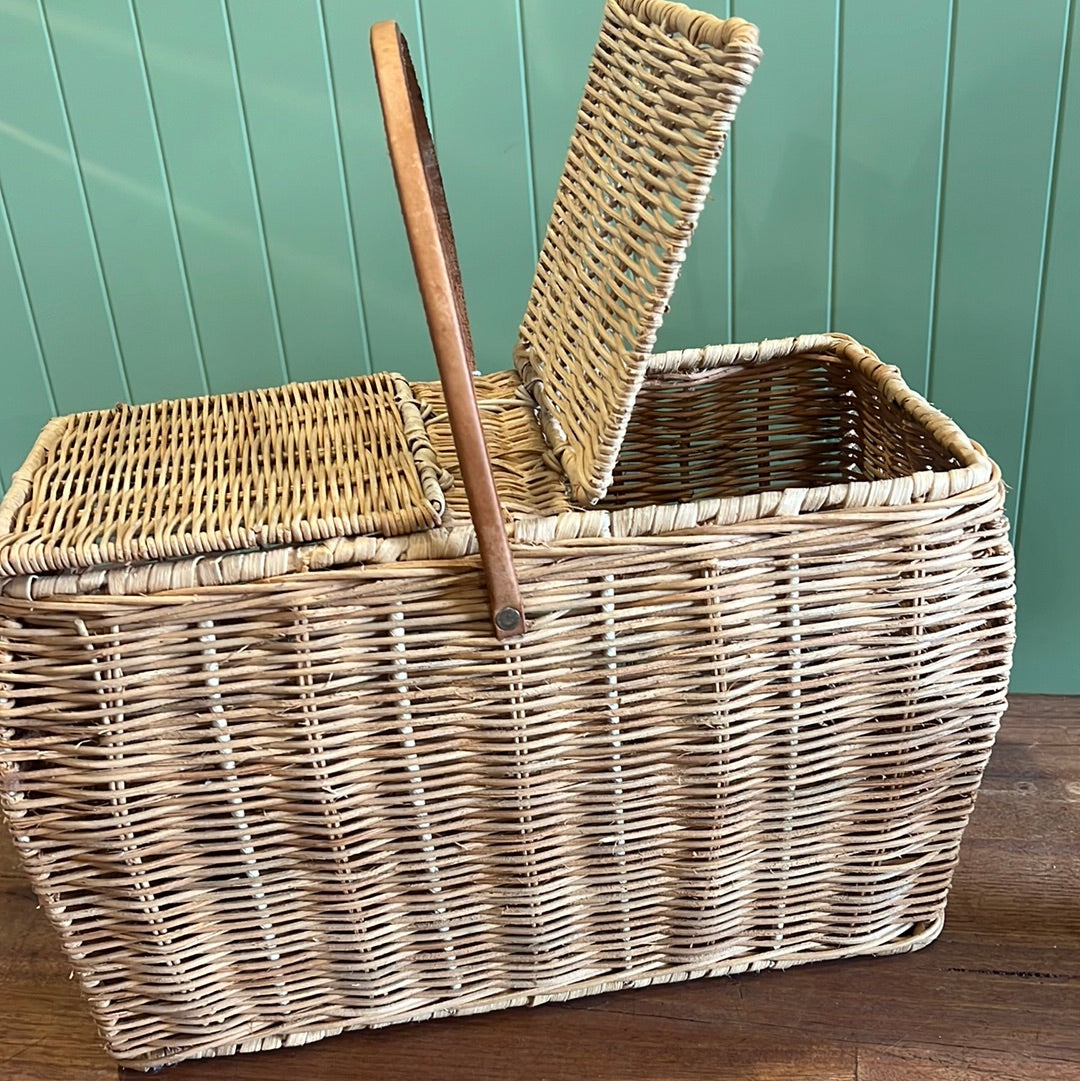 Bloom Picnic Basket