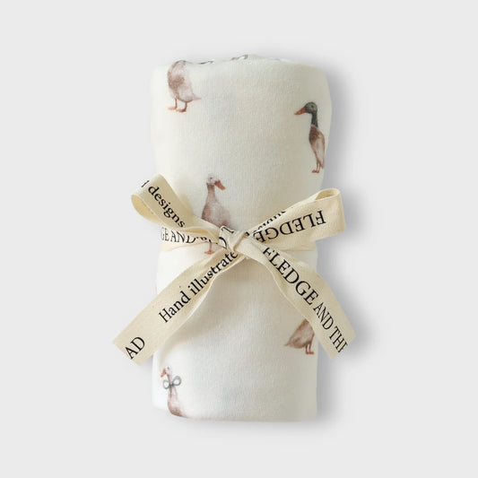Duck stretch swaddle